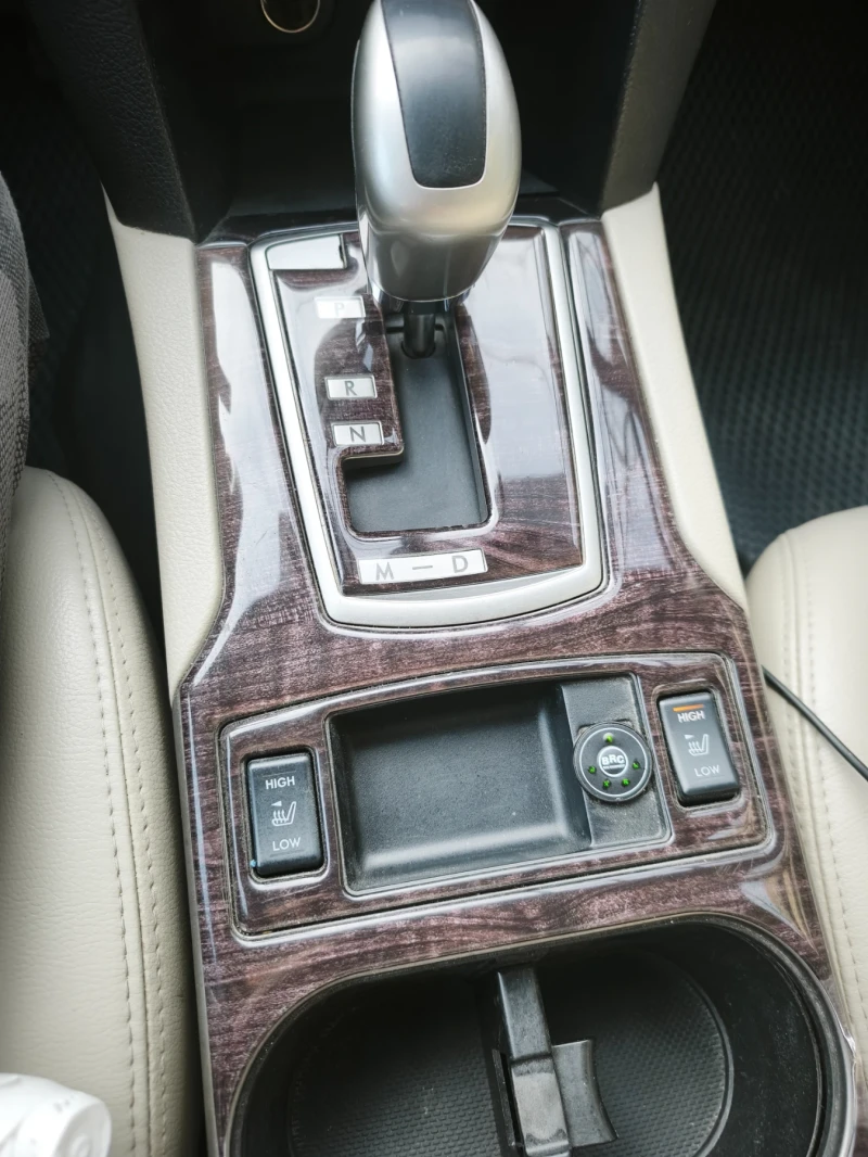 Subaru Outback, снимка 11 - Автомобили и джипове - 52973022