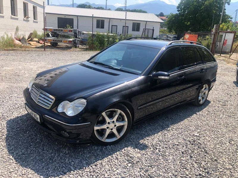 Mercedes-Benz C 320, снимка 2 - Автомобили и джипове - 46610657