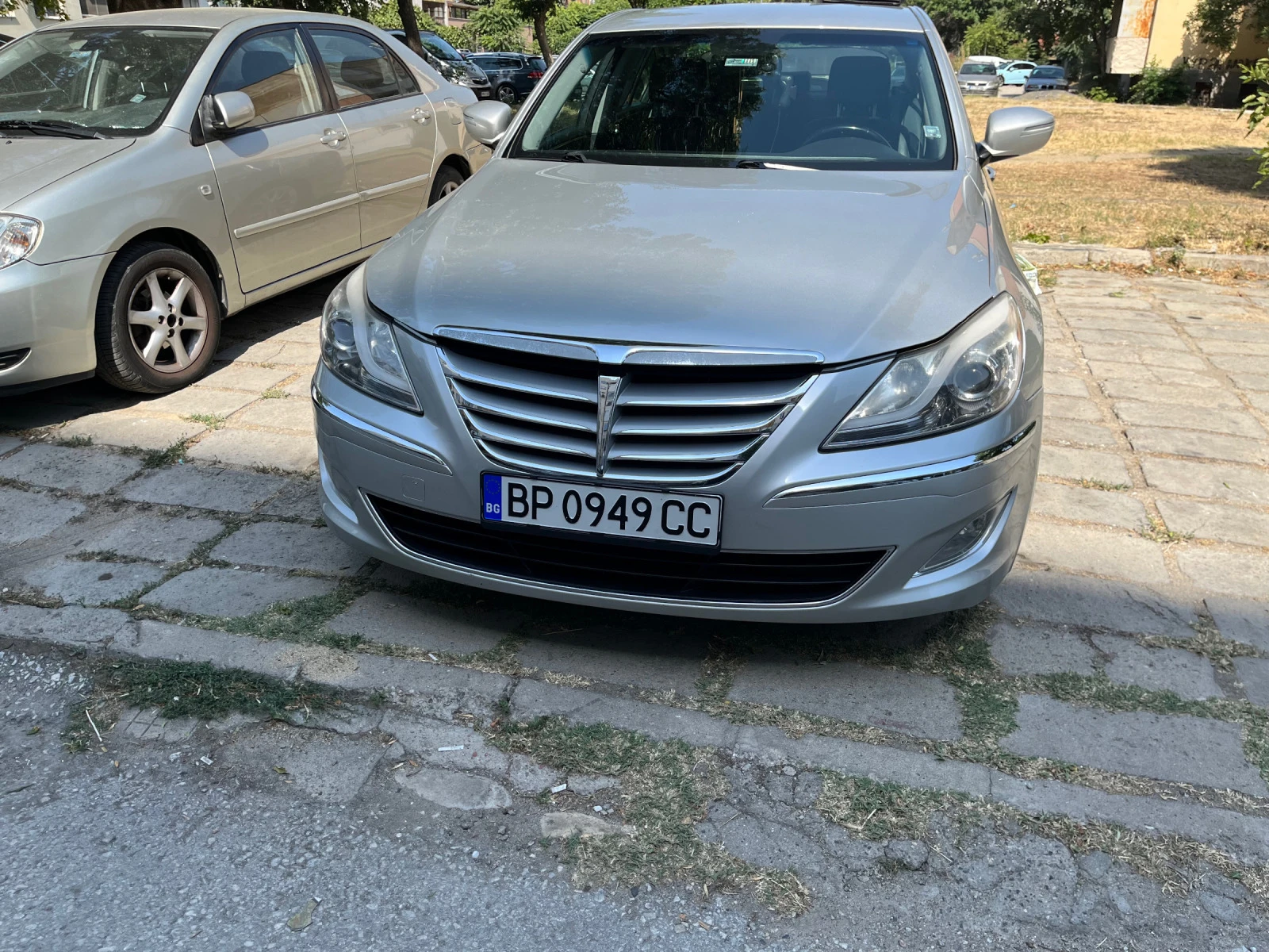 Hyundai Genesis  | Mobile.bg   1