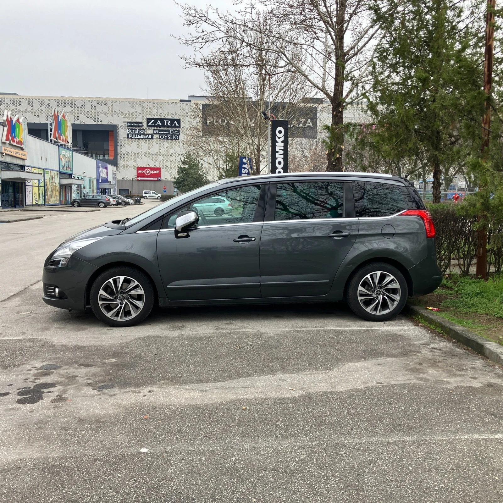 Peugeot 5008 2.0 HDI Panorama - изображение 2
