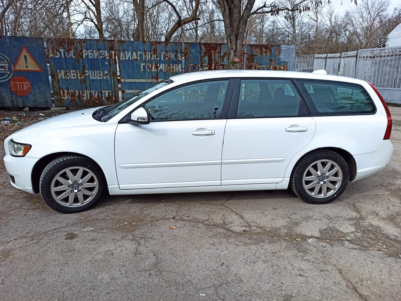 Volvo V50  - изображение 8