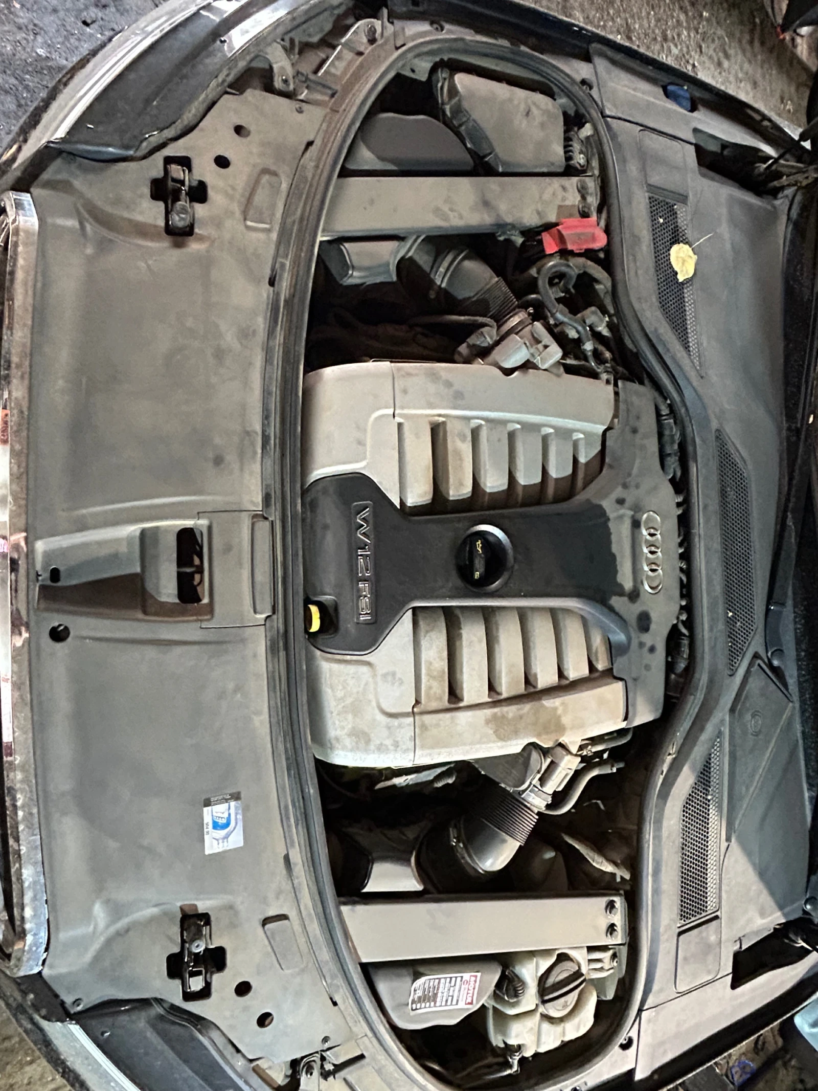 Audi A8 /W12 - изображение 4