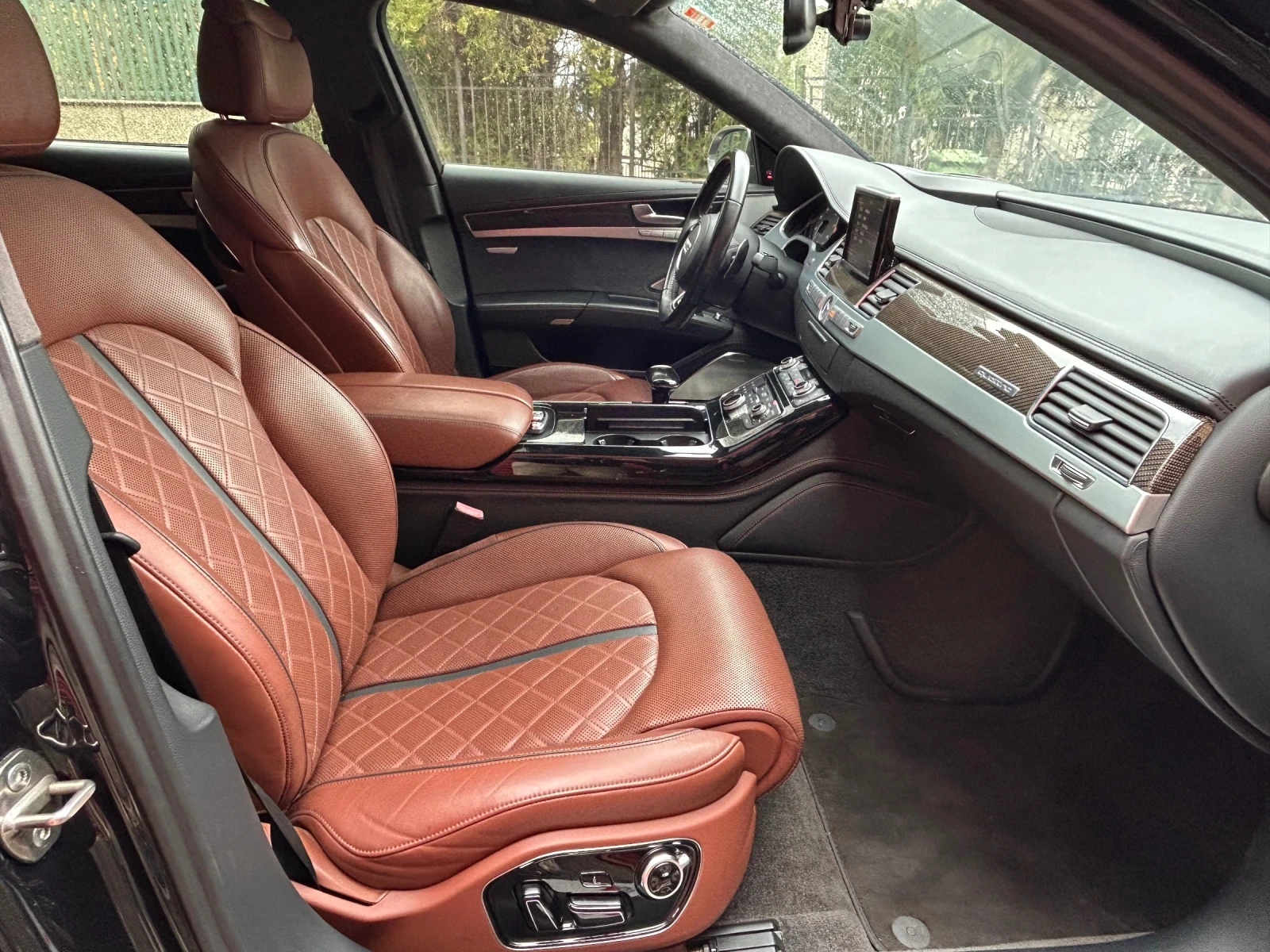 Audi S8 4.0tfsi 520кс., снимка 5 - Автомобили и джипове - 54021621