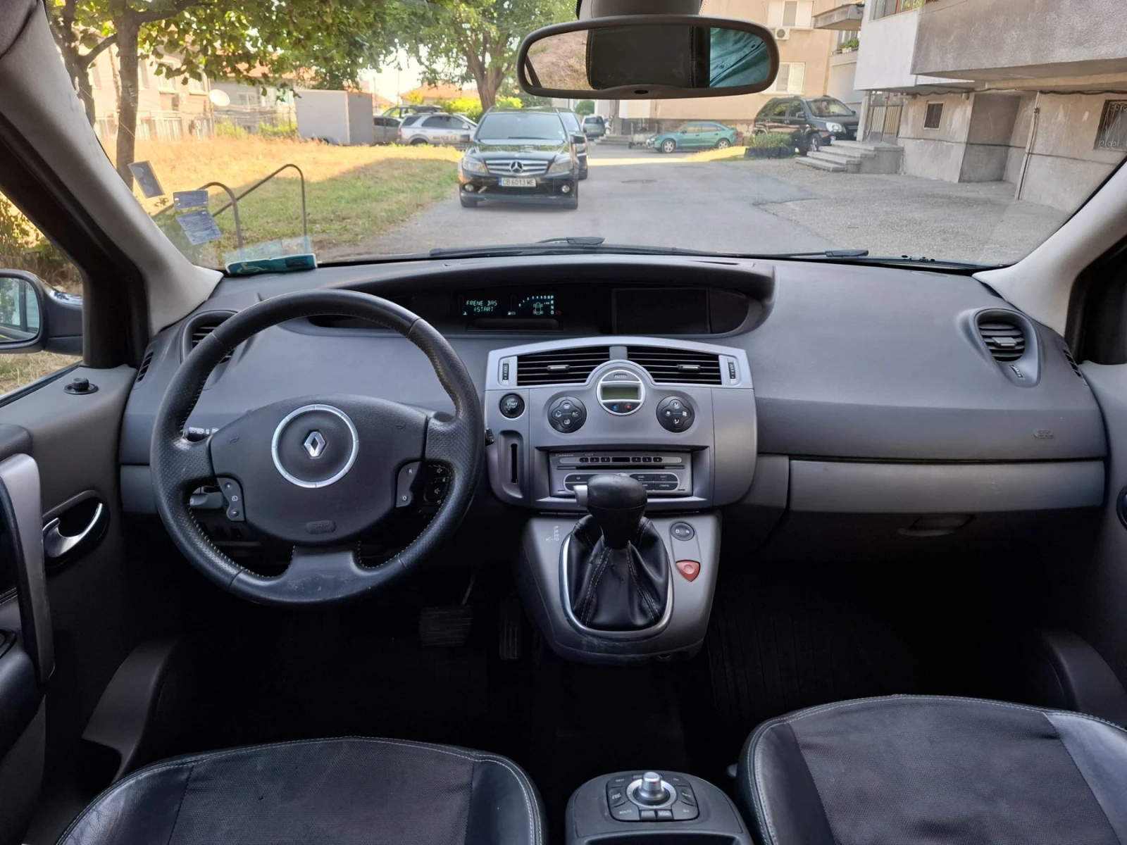 Renault Scenic 2.2I - изображение 8