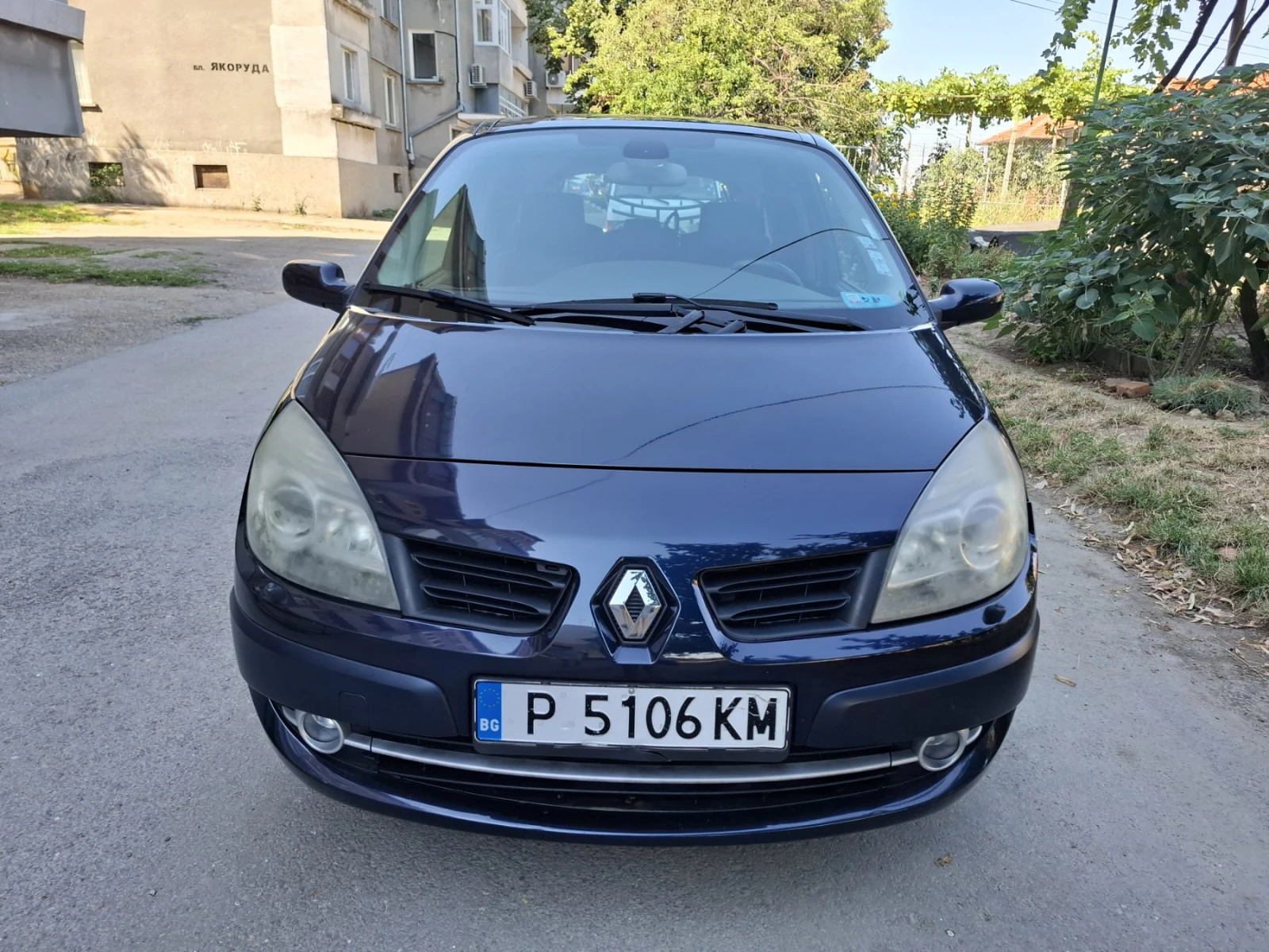Renault Scenic 2.2I - изображение 2