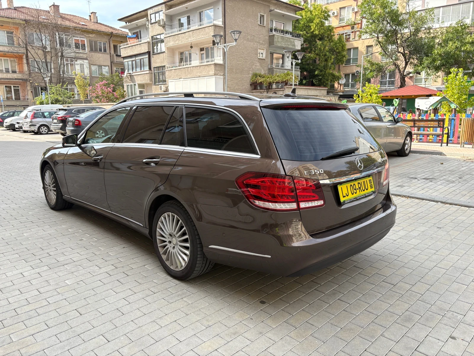 Mercedes-Benz E 350  - изображение 3