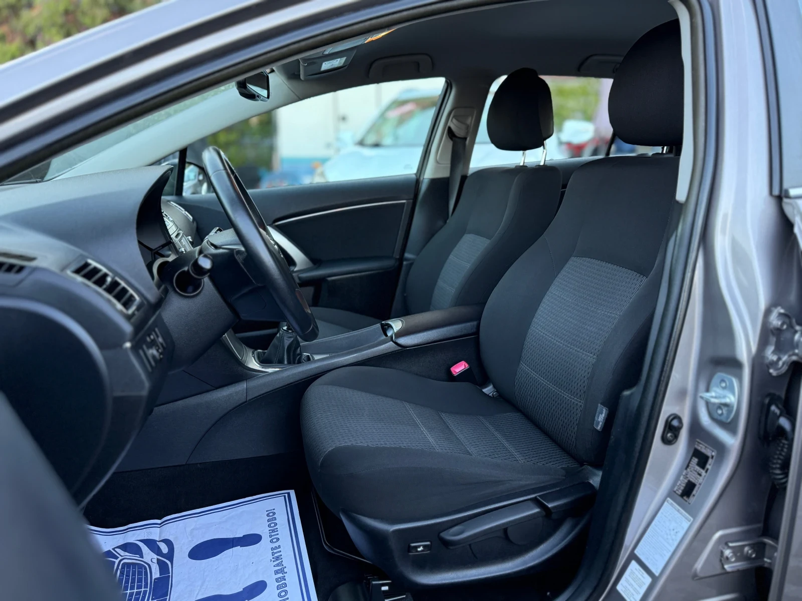 Toyota Avensis 1.8i-147К.С/ FACELIFT/ НАВИГАЦИЯ/ КАМЕРА/ КАТО НОВ - изображение 8