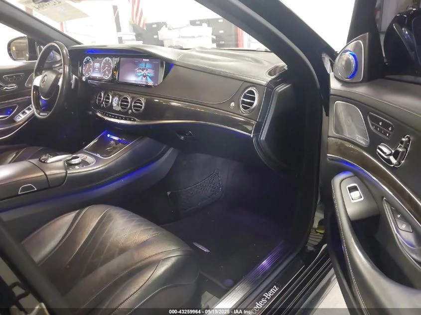 Mercedes-Benz S 500 2015 MERCEDES-BENZ S 550 - изображение 10