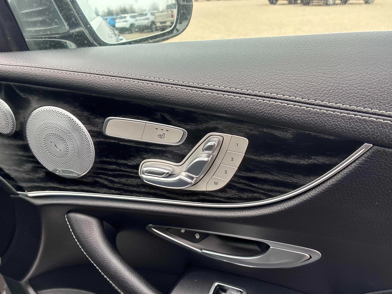 Mercedes-Benz E 400 * CARFAX *    | Mobile.bg   11