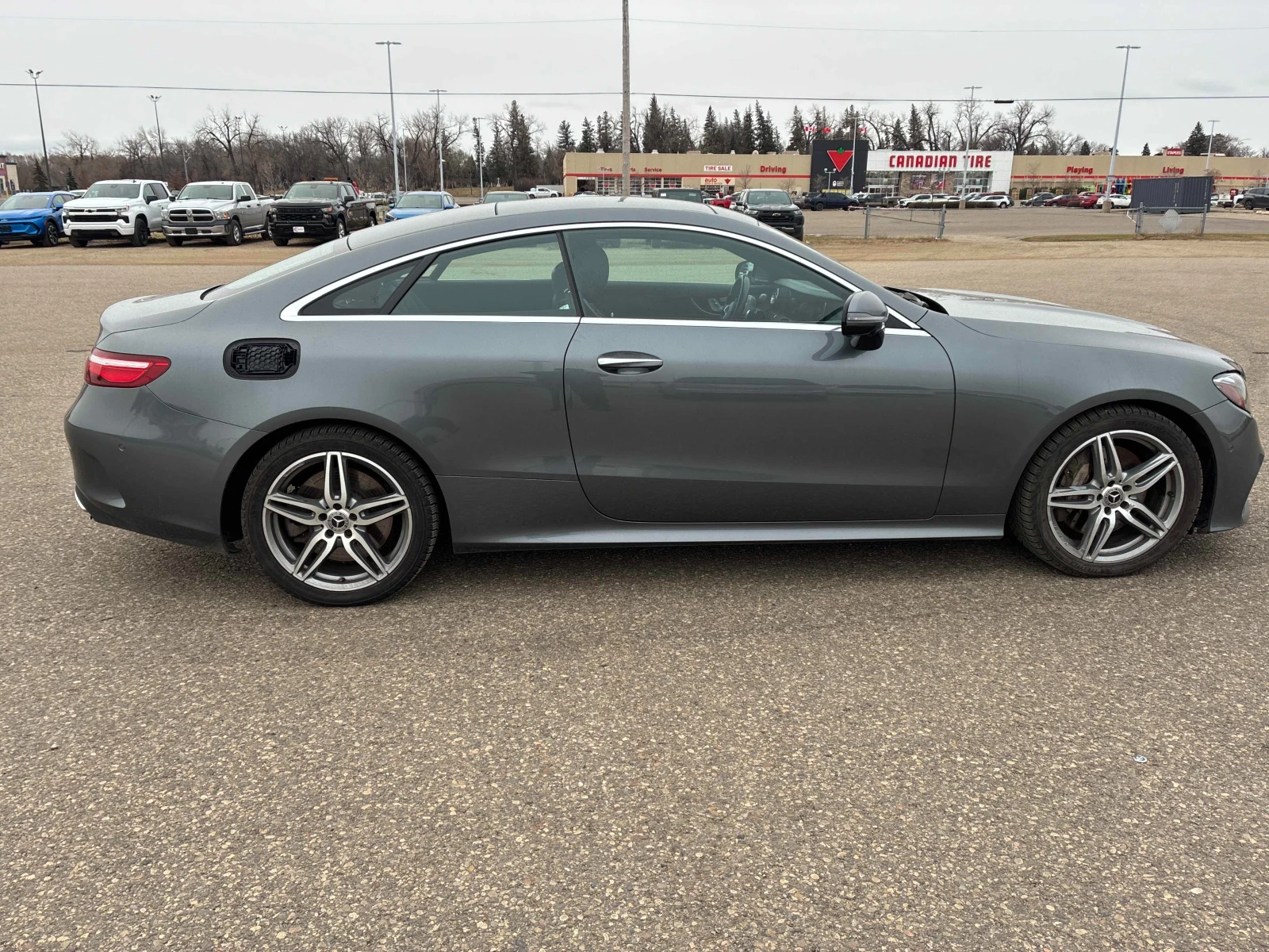 Mercedes-Benz E 400 * CARFAX * БЕЗ ПЪРВОНАЧАЛНА ВНОСКА - изображение 4