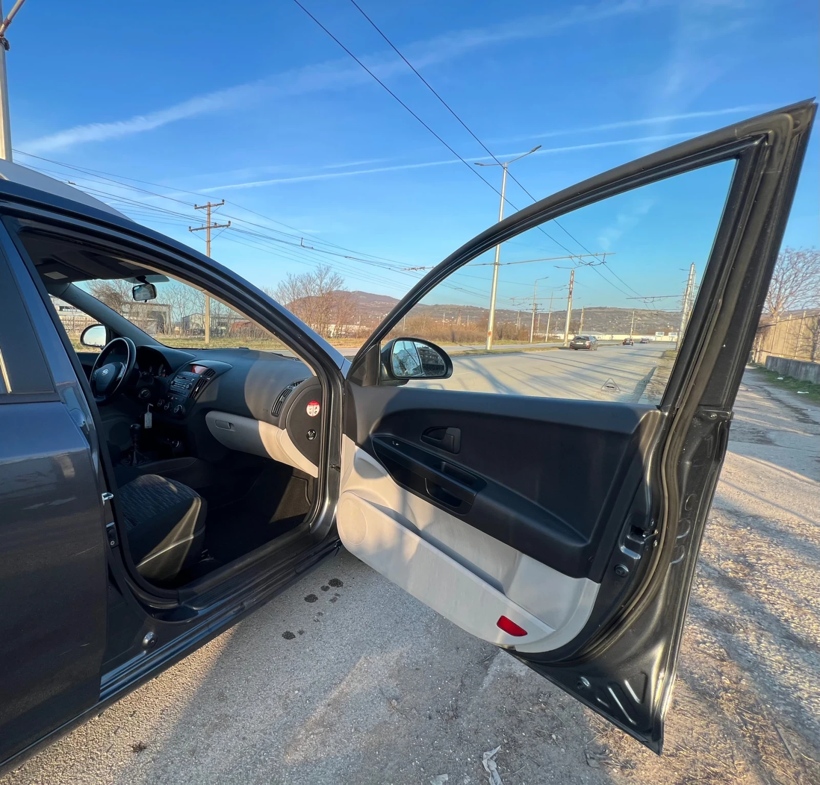 Kia Ceed 1.4 БЕНЗИН ! ! РЕАЛНИ КИЛОМЕТРИ!!163000!!, снимка 10 - Автомобили и джипове - 53831259