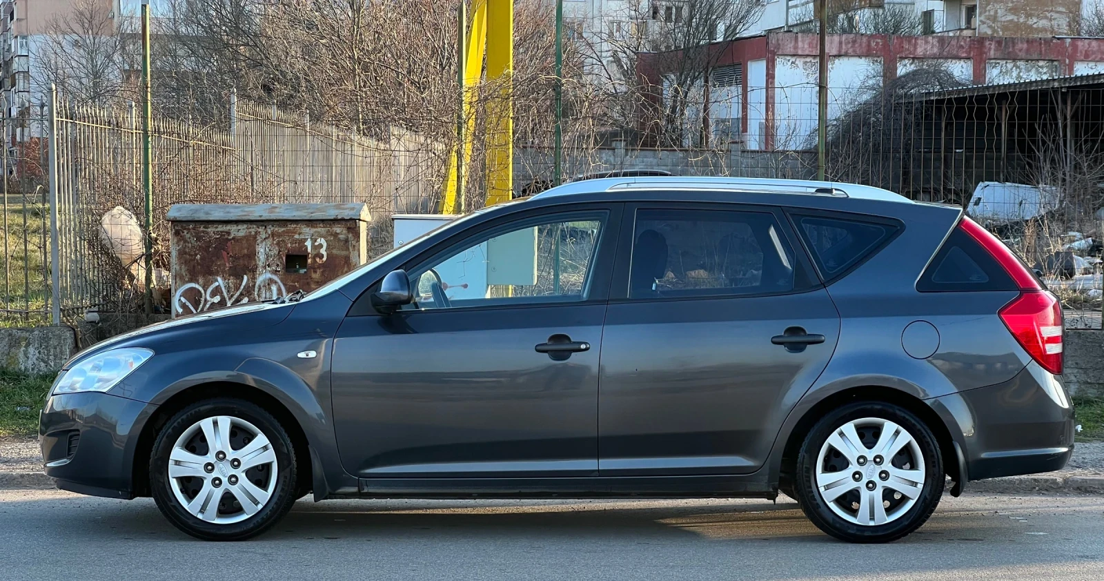 Kia Ceed 1.4 БЕНЗИН ! ! РЕАЛНИ КИЛОМЕТРИ!!163000!!, снимка 7 - Автомобили и джипове - 53831259