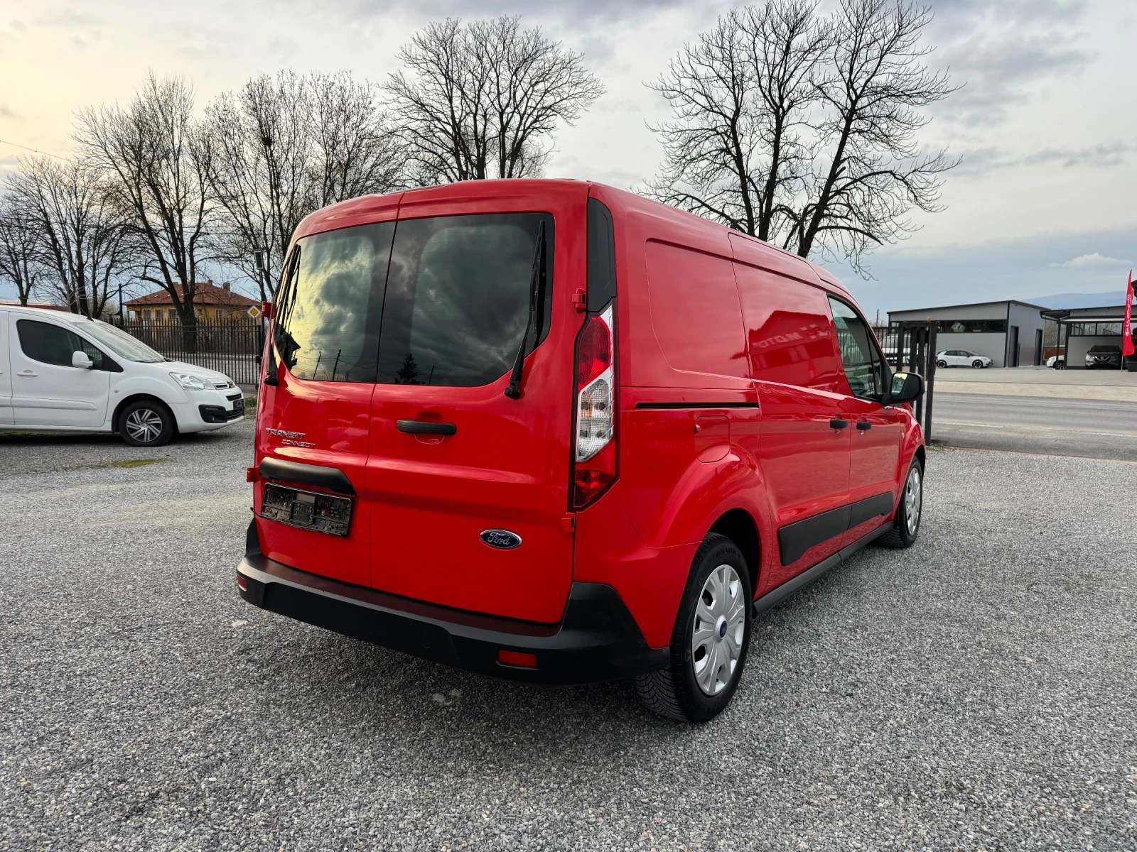 Ford Connect Transit 1.5d MAXI!! Facelift! 3 seats!! 2 doors!! , снимка 6 - Автомобили и джипове - 53999908