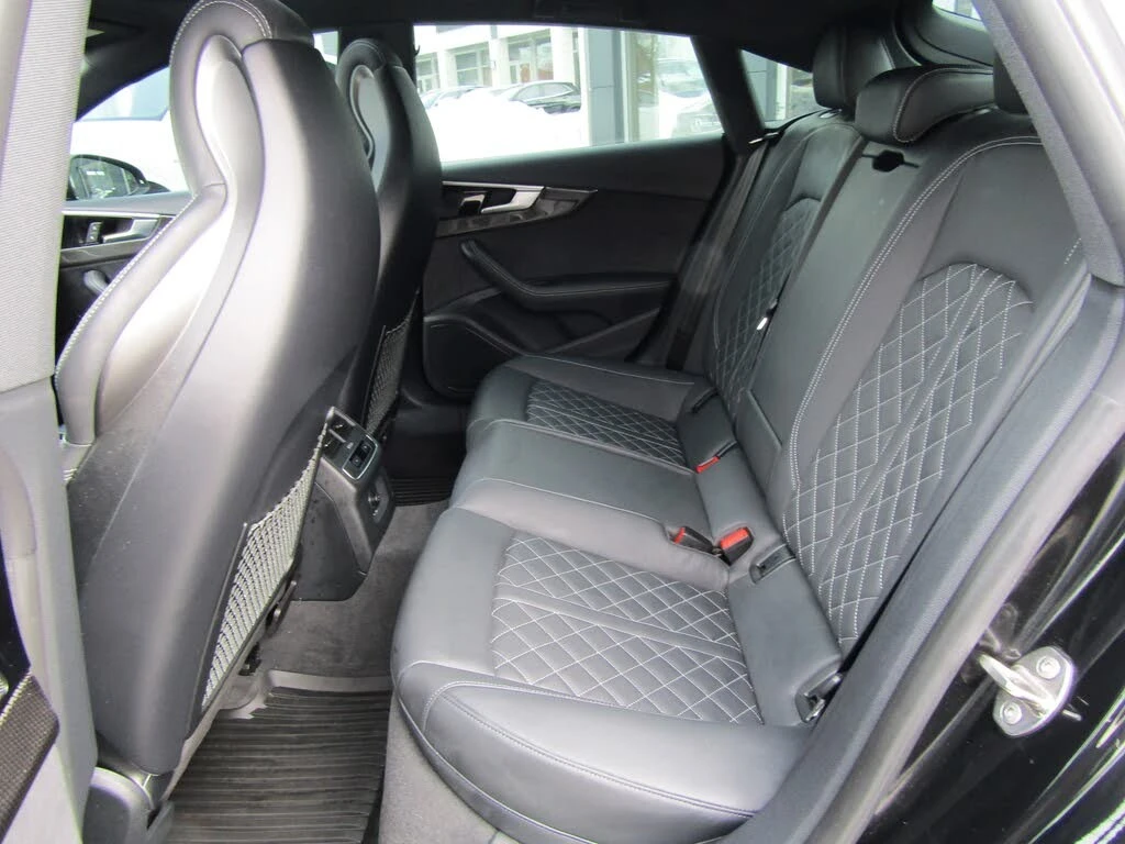 Audi S5 quattro* Premium* АвтоКредит* (ЦЕНА ДО БГ), снимка 12 - Автомобили и джипове - 54002408