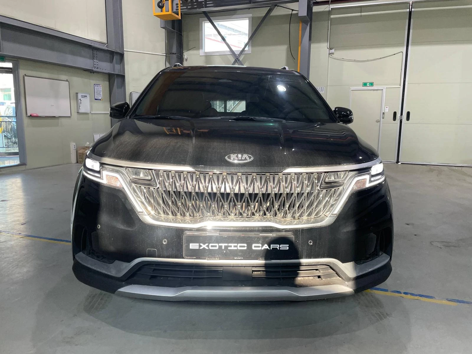 Kia Carnival 2.2 CRDi Prestige ! 8+ 1 !, снимка 2 - Автомобили и джипове - 54134862