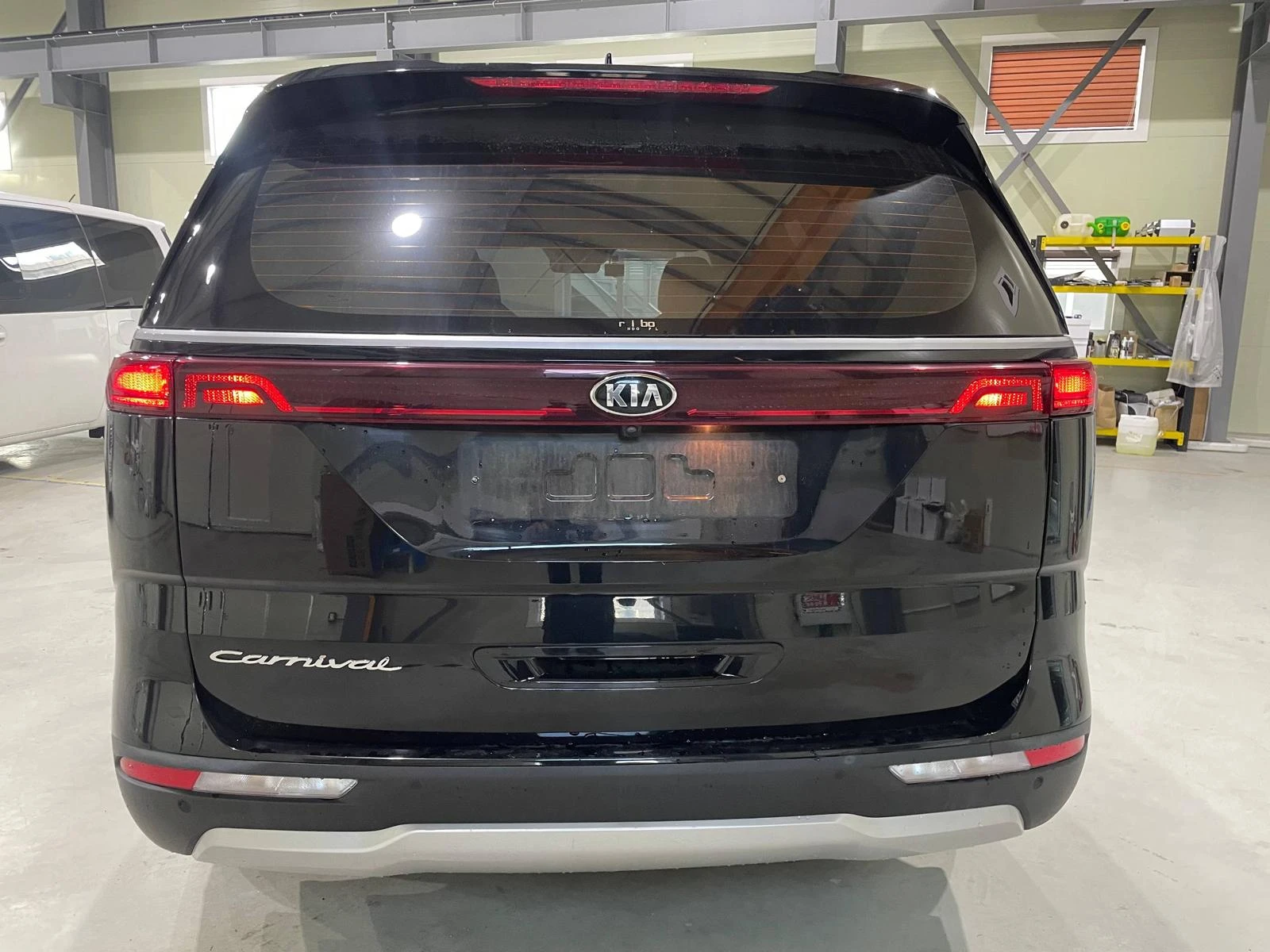 Kia Carnival 2.2 CRDi Prestige ! 8+ 1 !, снимка 7 - Автомобили и джипове - 54134862