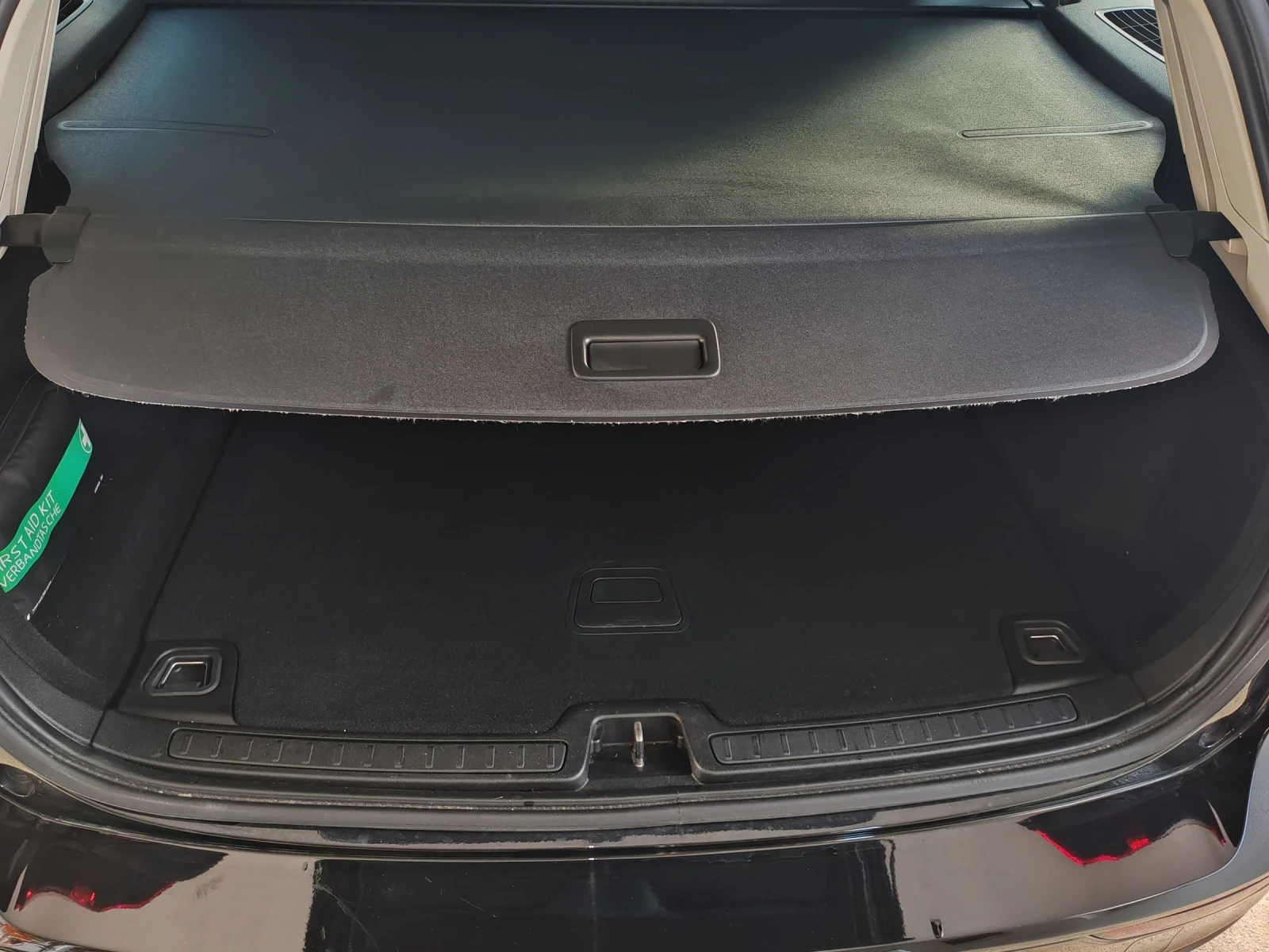 Volvo V60 2.0 D3, снимка 9 - Автомобили и джипове - 54140302