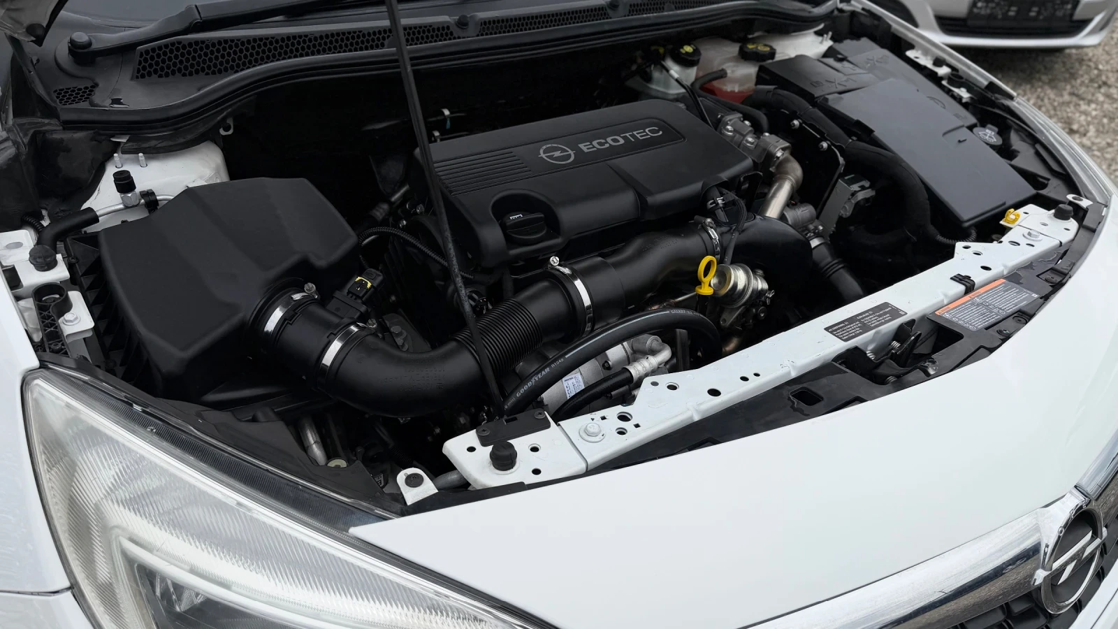 Opel Astra 1.7 CDTI * ISUZO * iTALY * , снимка 15 - Автомобили и джипове - 54378290