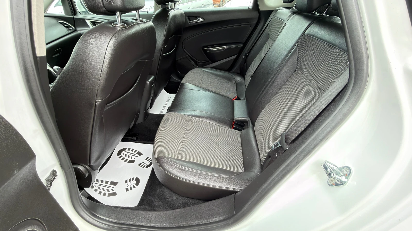 Opel Astra 1.7 CDTI * ISUZO * iTALY * , снимка 8 - Автомобили и джипове - 54378290