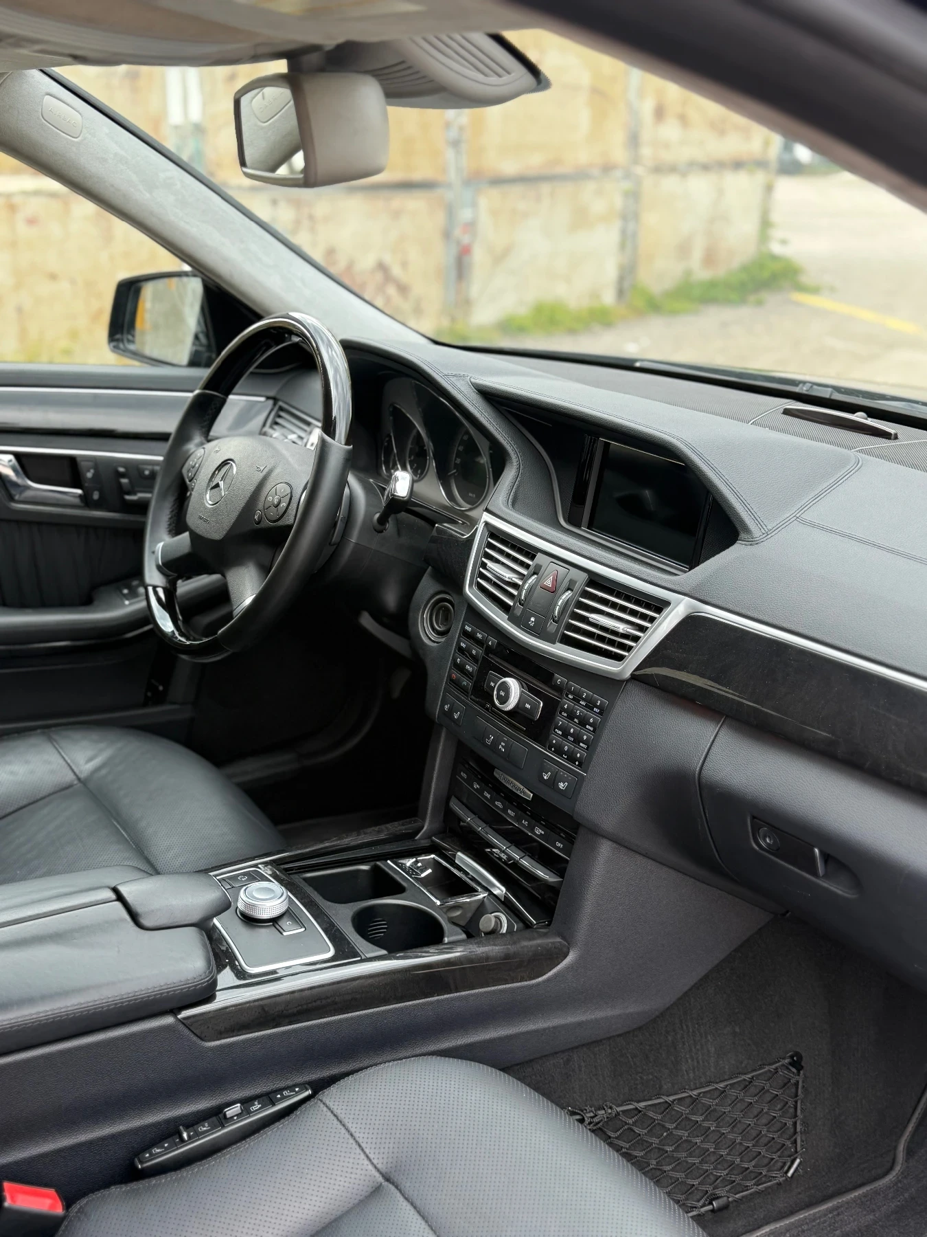Mercedes-Benz E 350 Шито табло/шибидах/дистроник/memory/обдухване/топ, снимка 7 - Автомобили и джипове - 54387118