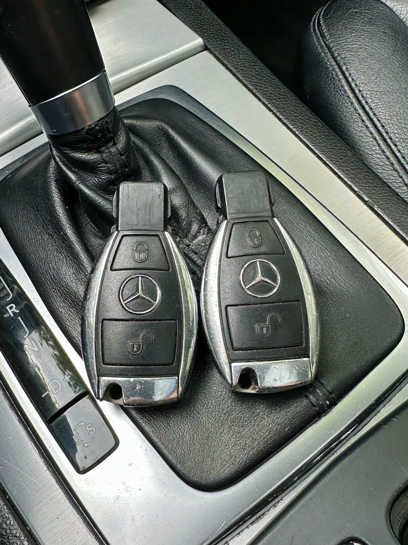Mercedes-Benz C 220, снимка 9 - Автомобили и джипове - 54654400