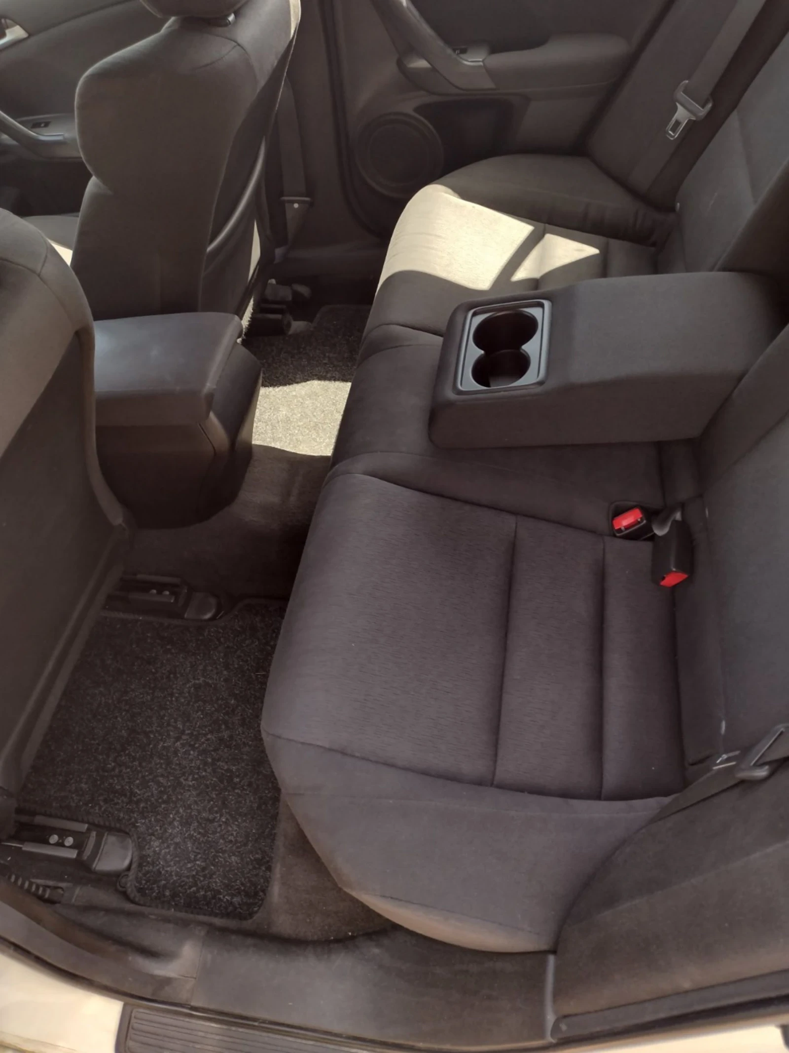 Honda Accord 2.2 i-DTEC , снимка 8 - Автомобили и джипове - 54966765