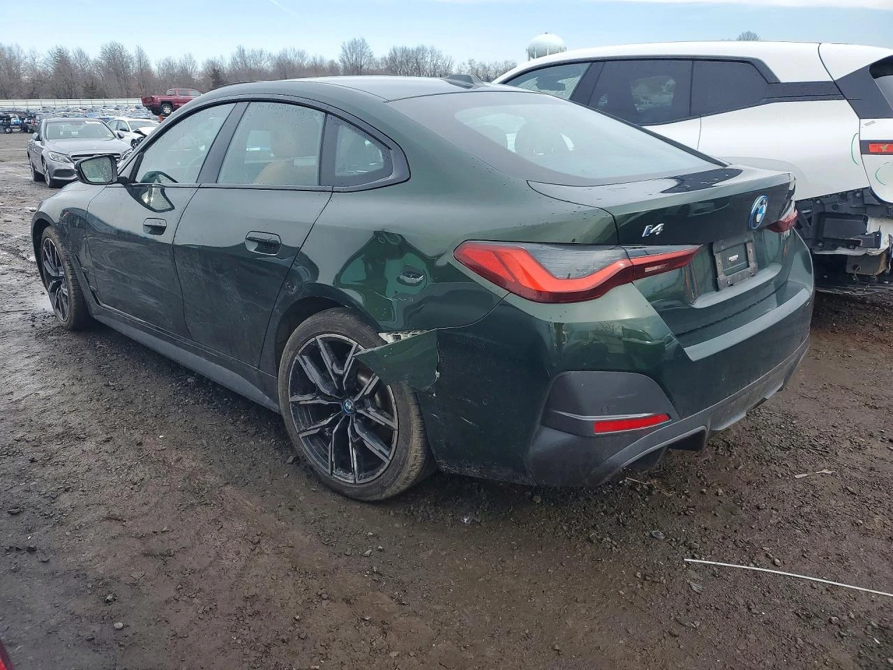 BMW i4 Edrive 40, снимка 2 - Автомобили и джипове - 55093518