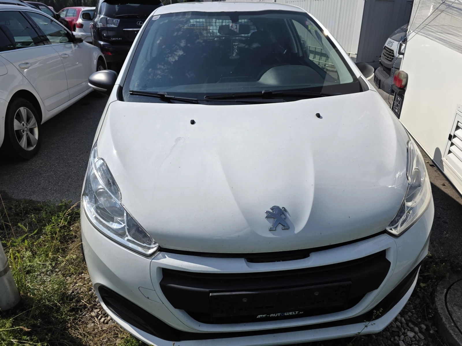Peugeot 208 Товарна, снимка 5 - Автомобили и джипове - 55130434