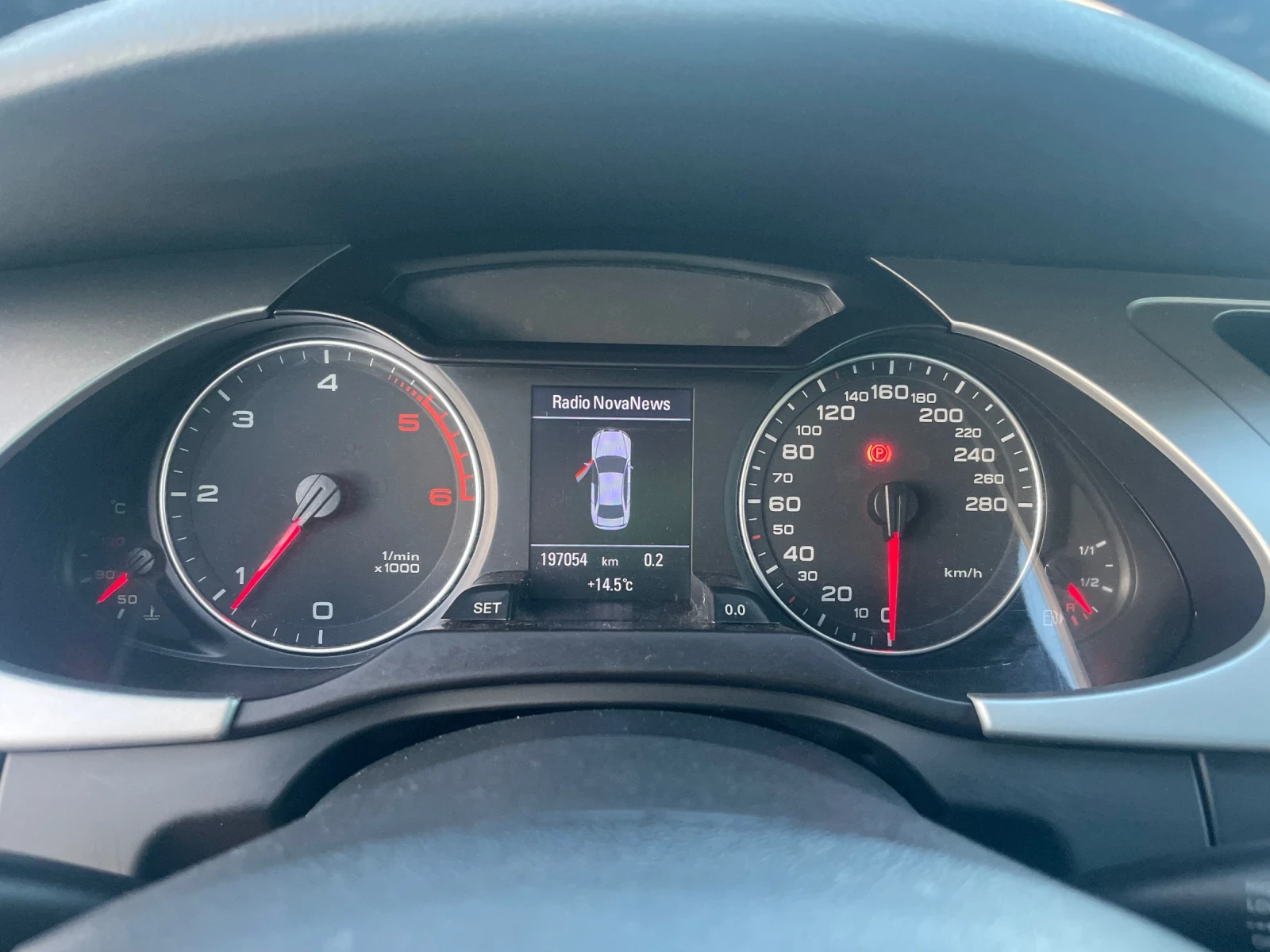 Audi A4 2.0TDI LED BI-XENON 170КС EURO5, снимка 15 - Автомобили и джипове - 55422672