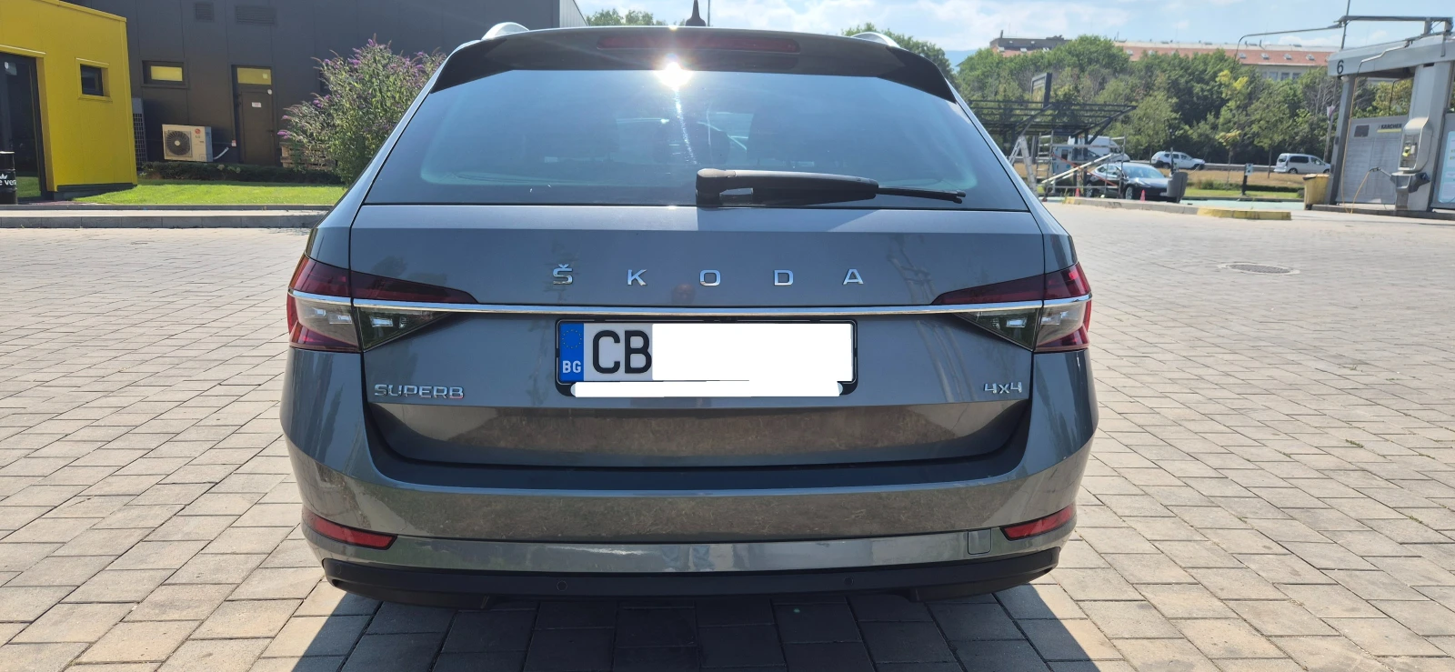 Skoda Superb 2.0 TDI, 147 kW, Combi Edition Facelift, снимка 4 - Автомобили и джипове - 55794080