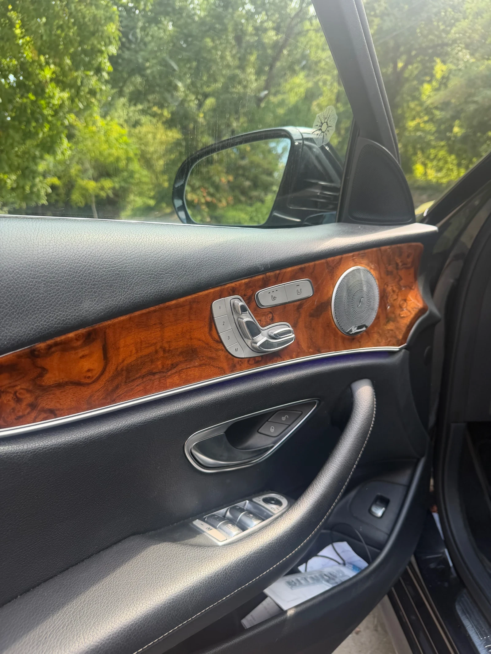 Mercedes-Benz E 400 4 Matic, снимка 8 - Автомобили и джипове - 56039492