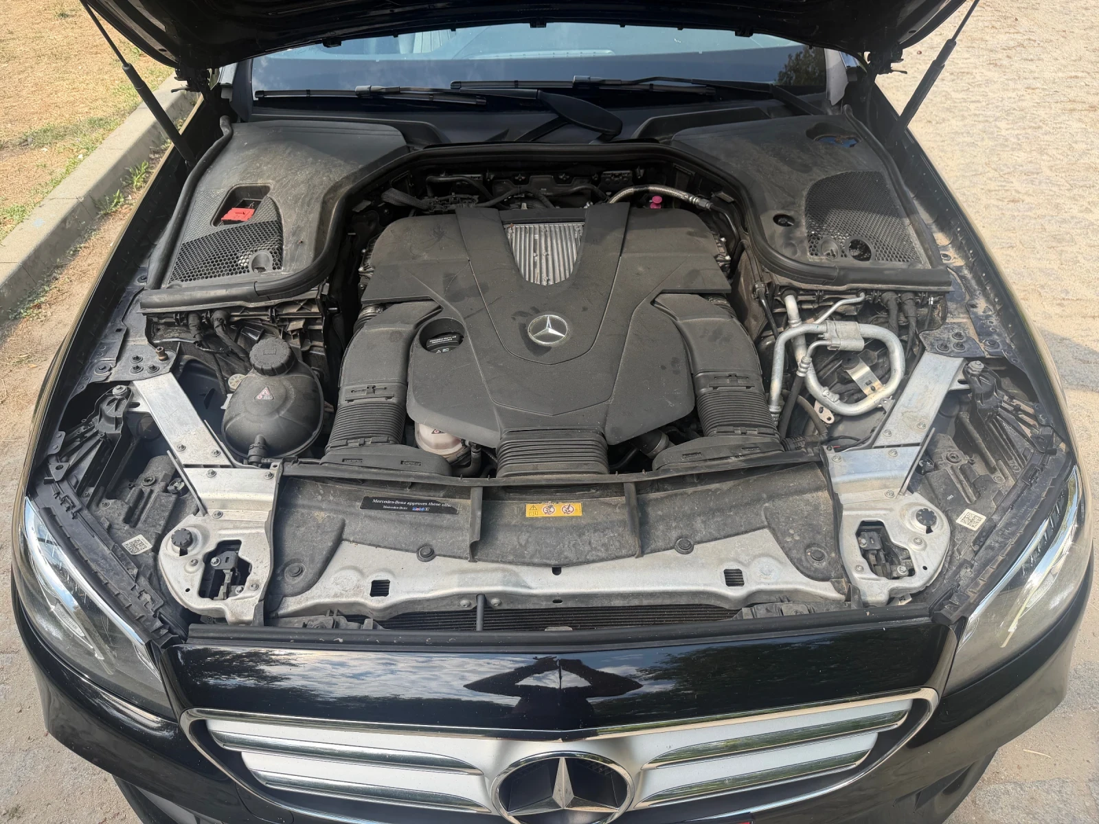 Mercedes-Benz E 400 4 Matic, снимка 12 - Автомобили и джипове - 56039492