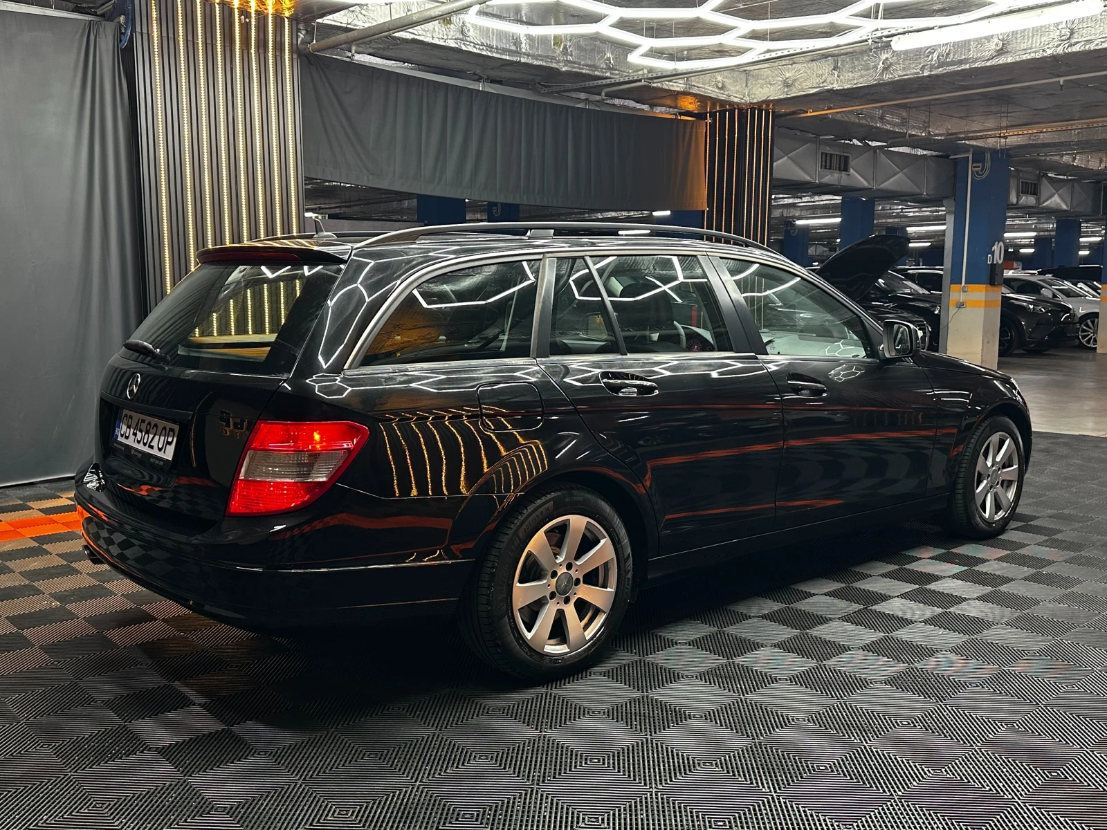 Mercedes-Benz C 220 CDI 170кс/Автомат/кожа/Подгряване/Шибедах, снимка 5 - Автомобили и джипове - 56140794