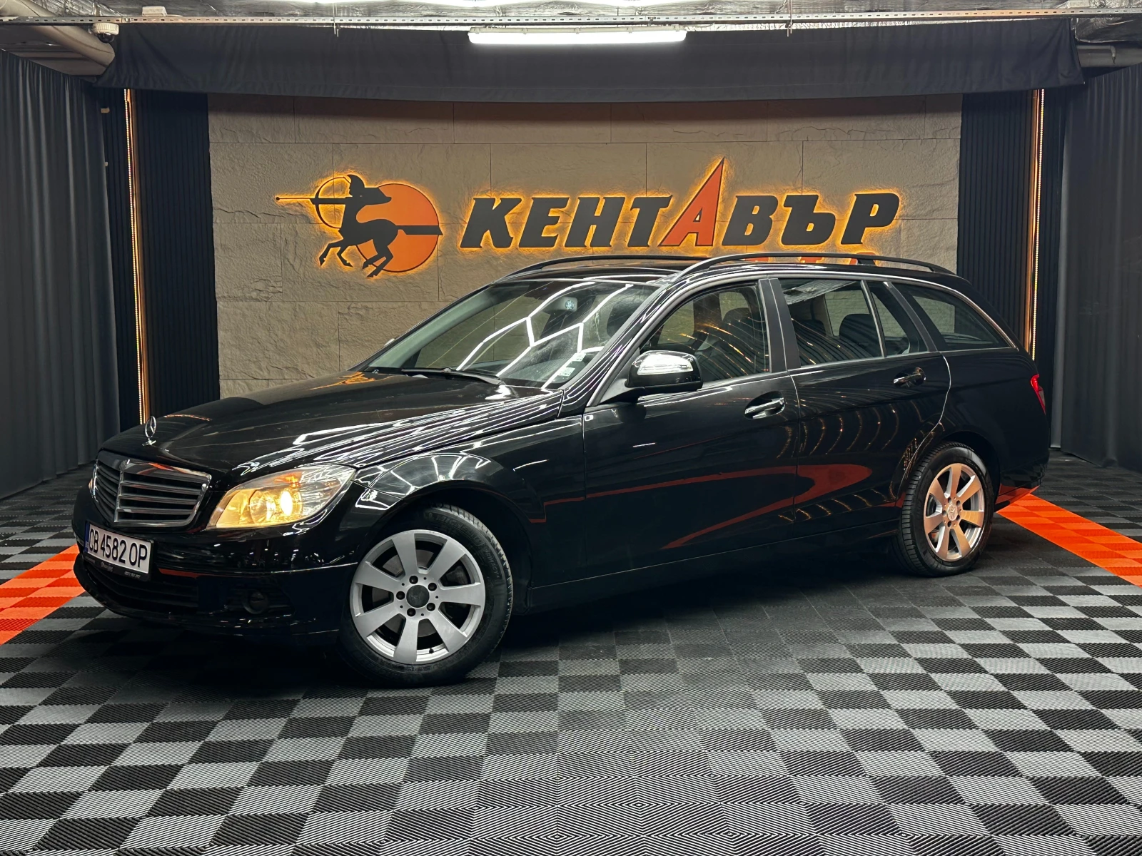Mercedes-Benz C 220 CDI 170кс/Автомат/кожа/Подгряване/Шибедах