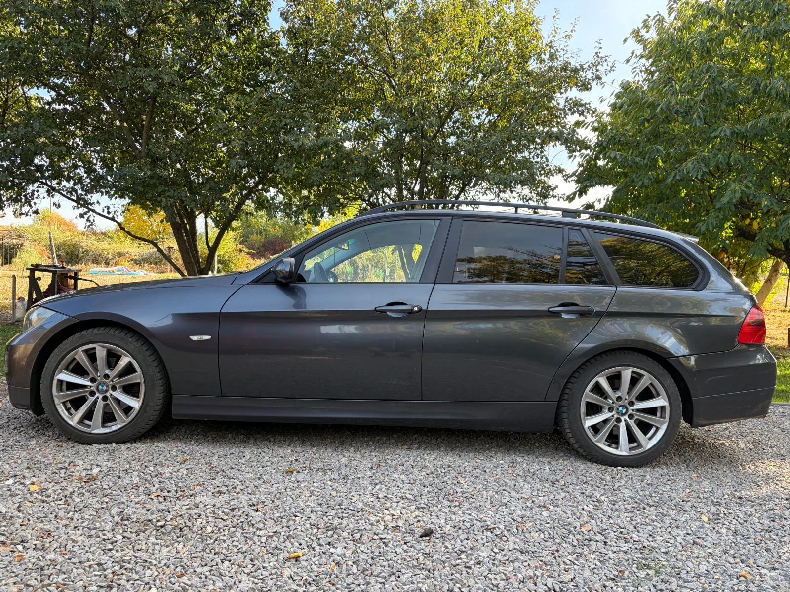 BMW 320, снимка 3 - Автомобили и джипове - 56414478