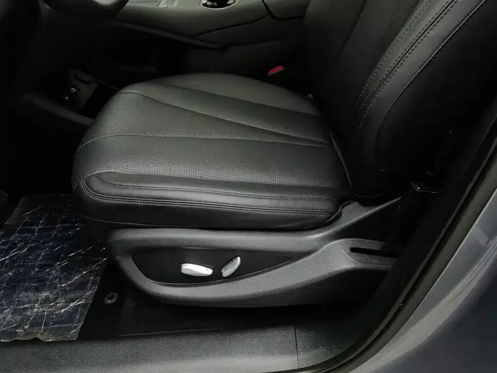 BYD Sealion 06 DM-i, снимка 13 - Автомобили и джипове - 56727269
