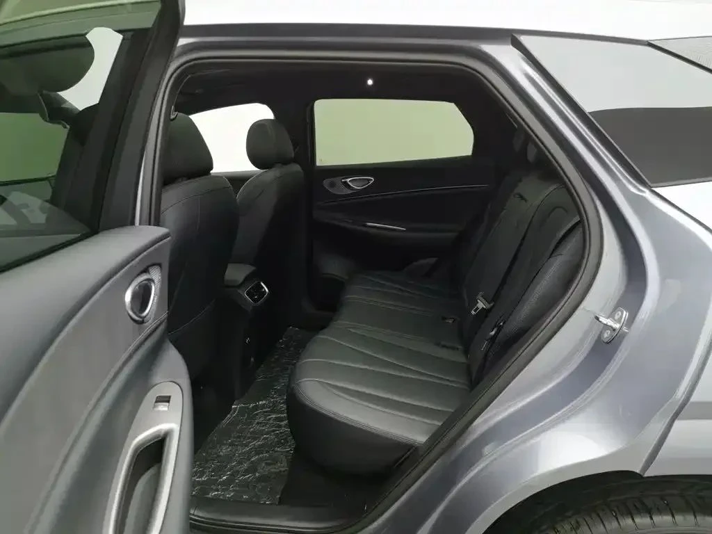 BYD Sealion 06 DM-i, снимка 12 - Автомобили и джипове - 56727269