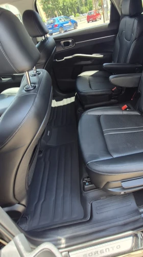 Kia Sorento PHEV 1.6T+ Batt. 13.8 KwH, снимка 9