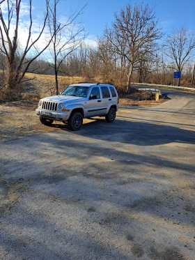 Jeep Cherokee, снимка 2 - Автомобили и джипове - 44050813