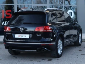 VW Touareg 3.0TDI/Terrain-Tech/Обдухване/dYnaudio/Пано/Камера - 15900 € / 31097.70 лв. - 18174241 6