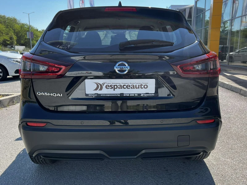 Nissan Qashqai 1.3 TCe / 160 к.с. / EDC, снимка 5 - Автомобили и джипове - 46958771