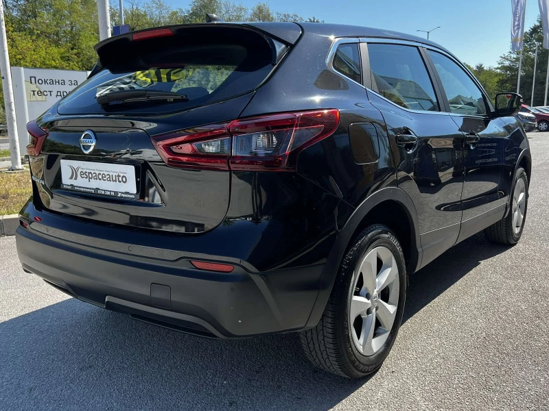 Nissan Qashqai 1.3 TCe / 160 к.с. / EDC, снимка 4 - Автомобили и джипове - 46958771