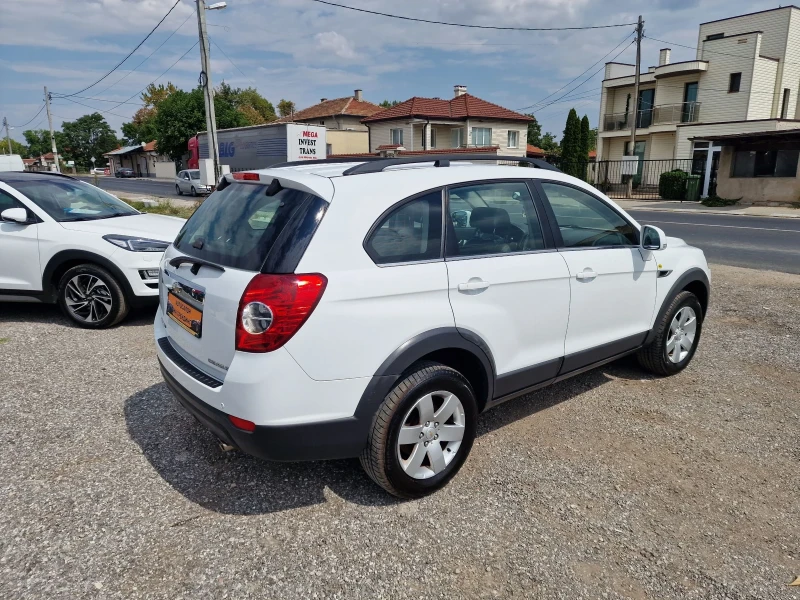 Chevrolet Captiva 2.4-NAVI-4?4-KOJA-KAMERA, снимка 4 - Автомобили и джипове - 47063506