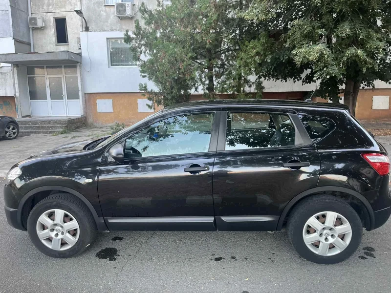 Nissan Qashqai, снимка 3 - Автомобили и джипове - 47252554