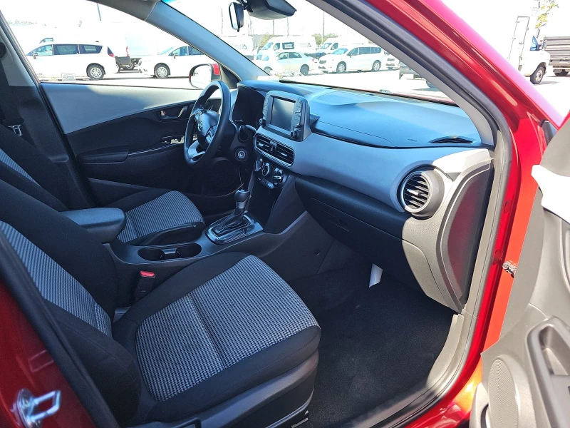 Hyundai Kona  SE, снимка 8 - Автомобили и джипове - 53420777