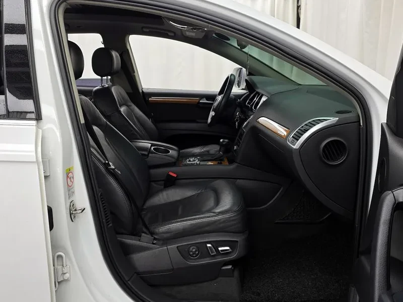 Audi Q7 3.0 TDI Quattro, снимка 12 - Автомобили и джипове - 55132436