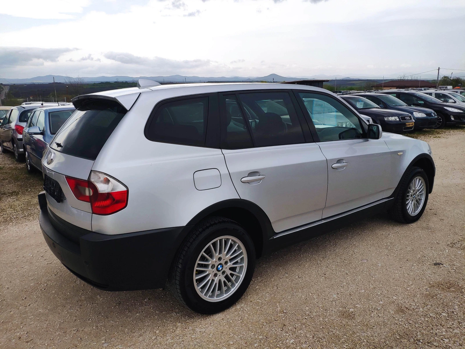 BMW X3 2.0TD - изображение 4