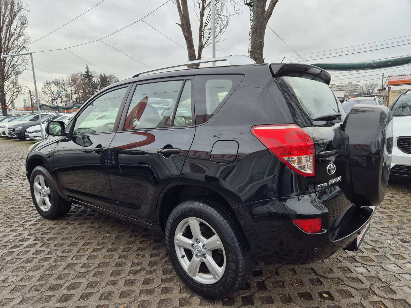 Toyota Rav4 2.2D4D-136кс-160.000км-SOL-СУПЕР СЪСТОЯНИЕ - изображение 2