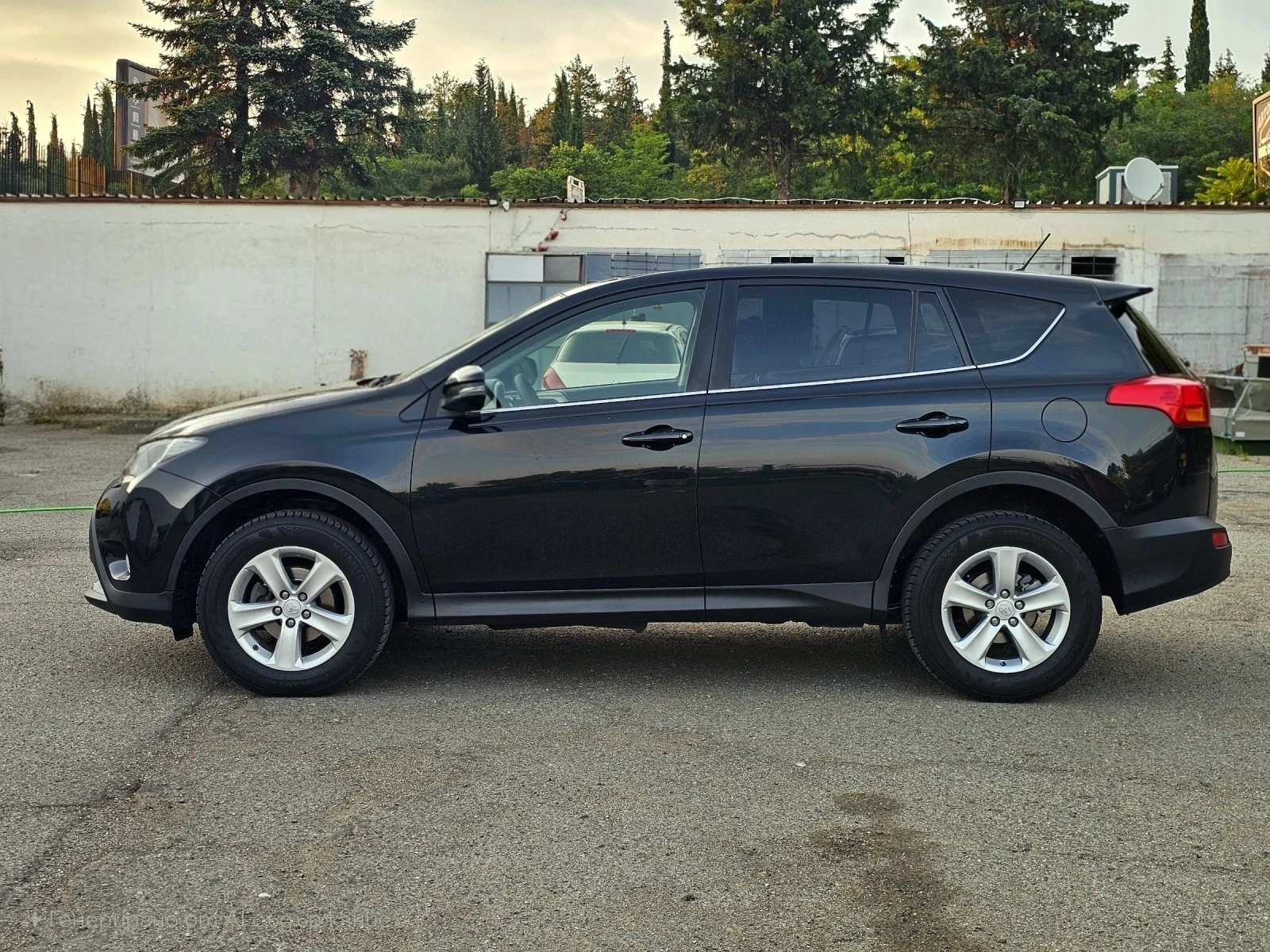 Toyota Rav4  - изображение 8