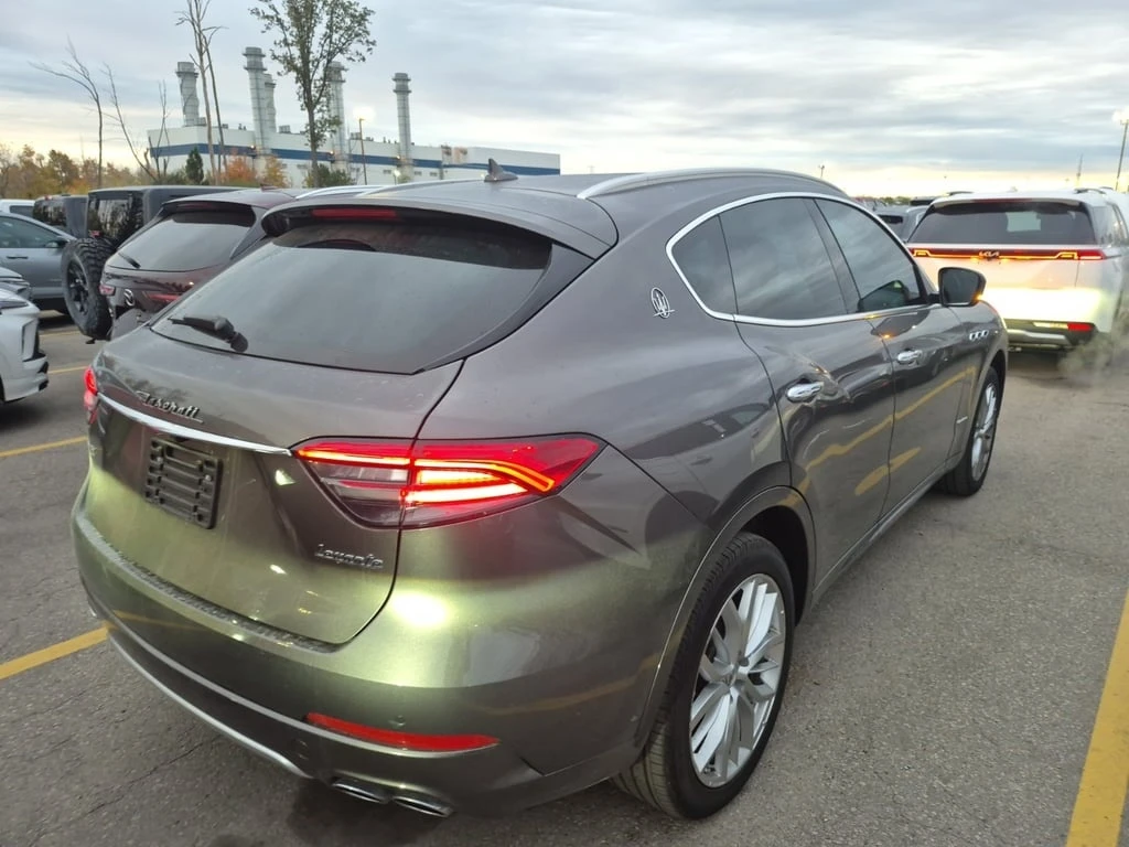 Maserati Levante * GRANLUSSO * CARFAX * БЕЗ ПЪРВОНАЧАЛНА ВНОСКА - изображение 3
